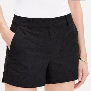 LOFT  Riviera Shorts in Palm Eyelet - Size 6 - NWT